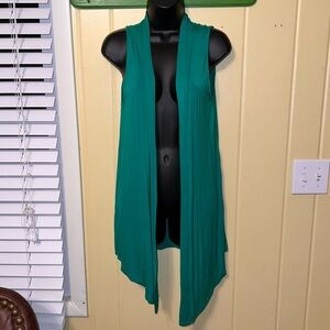 Zenana Outfitters Green Sleeveless Draped Open Front Rayon Vest Cardigan Size M